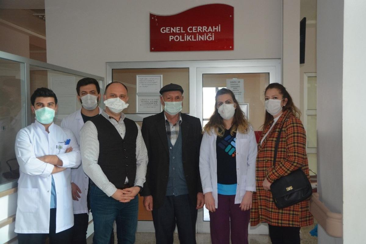 (&Ouml;zel) Balıkesir&rsquo;de zor ve riskli bir tiroid ameliyatı daha başarı ile ger&ccedil;ekleştirildi