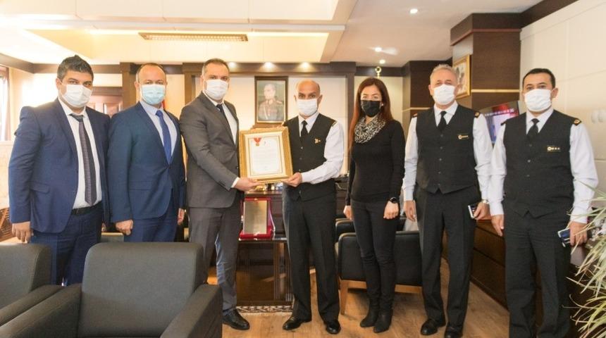 Antalya İl Jandarma Komutanlığı’na ‘2020 yılının Kurumsal Kan Bağışçısı Altın Ödülü’