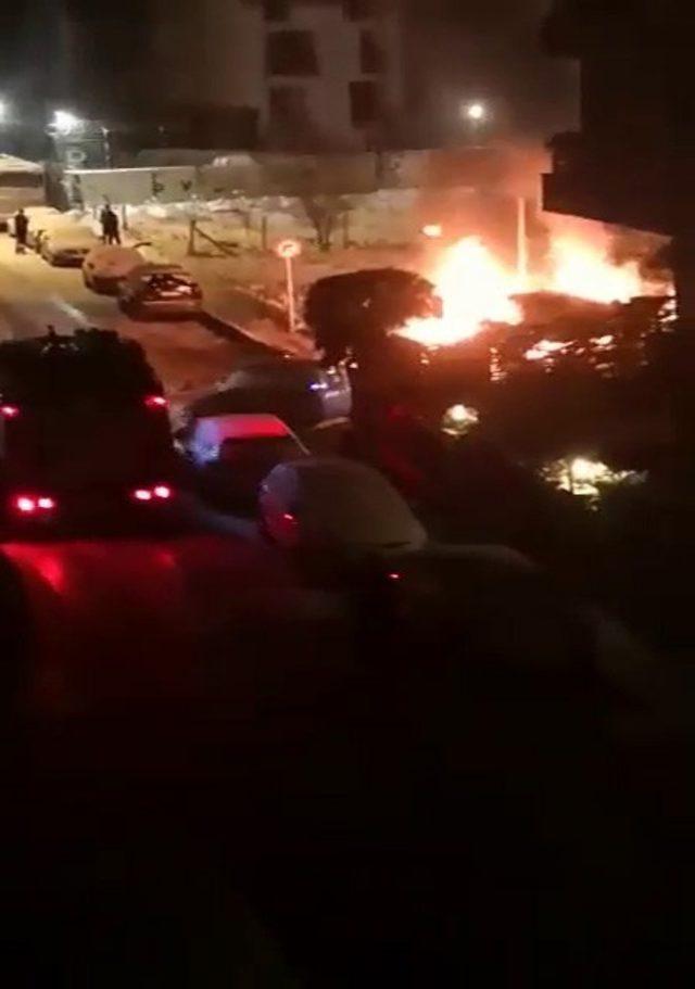 (&Ouml;zel) İstanbul&rsquo;da korkutan patlama kamerada 1