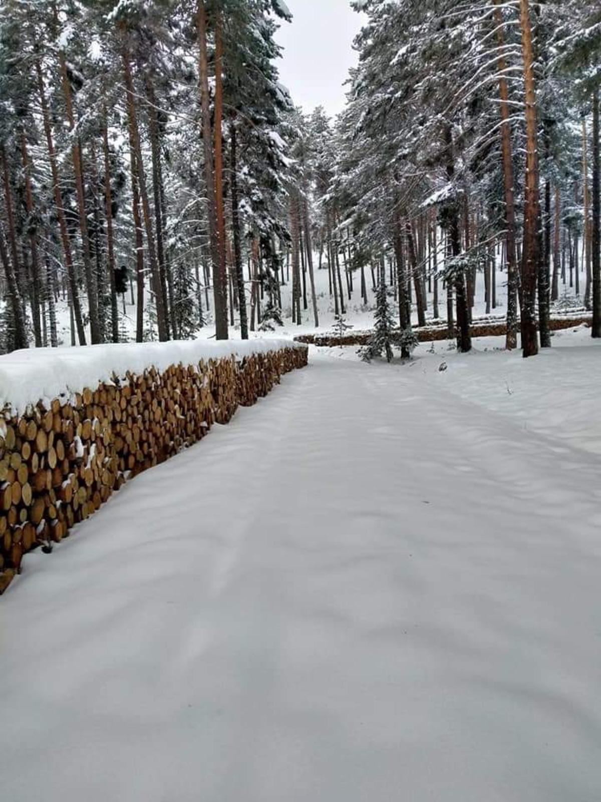 Eşsiz kar manzaraları ile L&uuml;tfiye k&ouml;y&uuml;