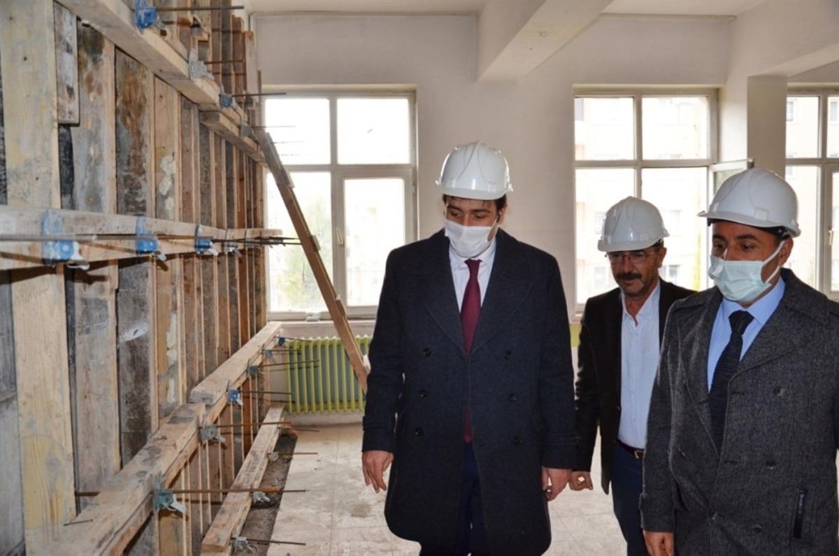 Kaymakam Tuncer okul denetimlerinde bulundu