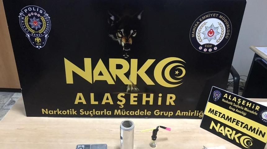 Manisa&rsquo;da uyuşturucuya ge&ccedil;it yok: 2 kişi tutuklandı