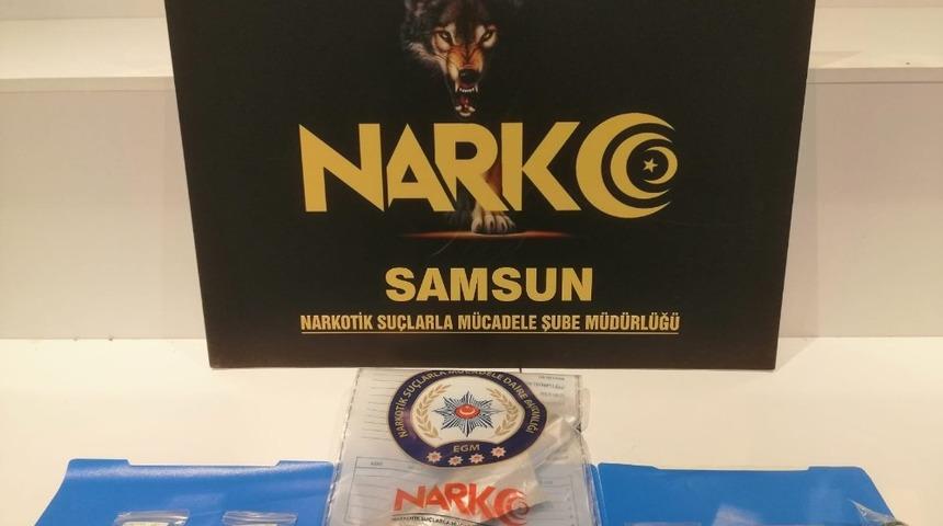 Evinde satışa hazır metamfetamin maddesiyle yakalandı