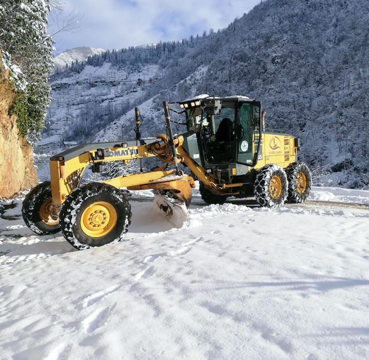 Rize&rsquo;de 81 k&ouml;y yolu ulaşıma kapandı