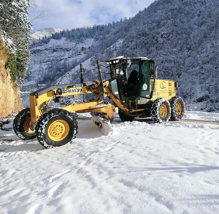 Rize’de 81 köy yolu ulaşıma kapandı G1