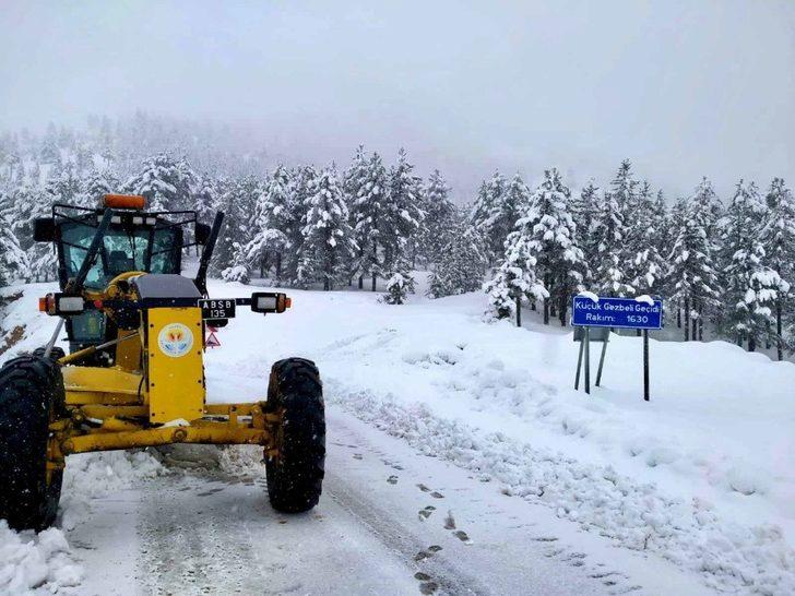 Adana’da karla mücadele ekipleri 24 saat görev başında G2