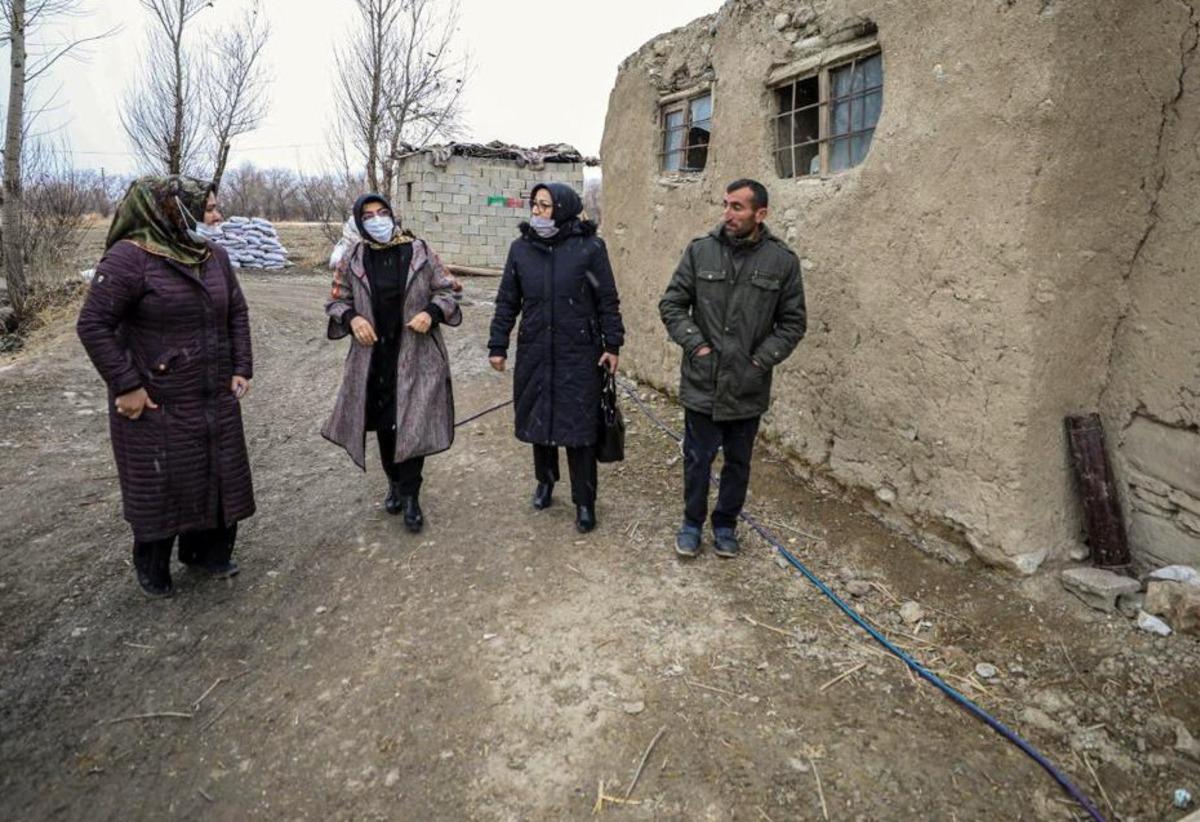 Van B&uuml;y&uuml;kşehir Belediyesinden engelli aileye ziyaret