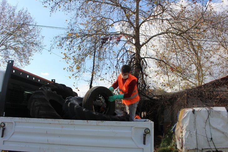 Sinek yuvası lastikler geri dönüşüme kazandırılıyor G3