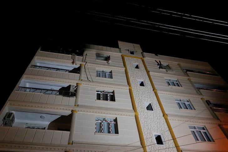 GÜNCELLEME - Şanlıurfa'da tüp patlaması sonucu hayatını kaybeden uzman çavuş ve oğlunun cenazeleri memleketlerine uğurlandı G1