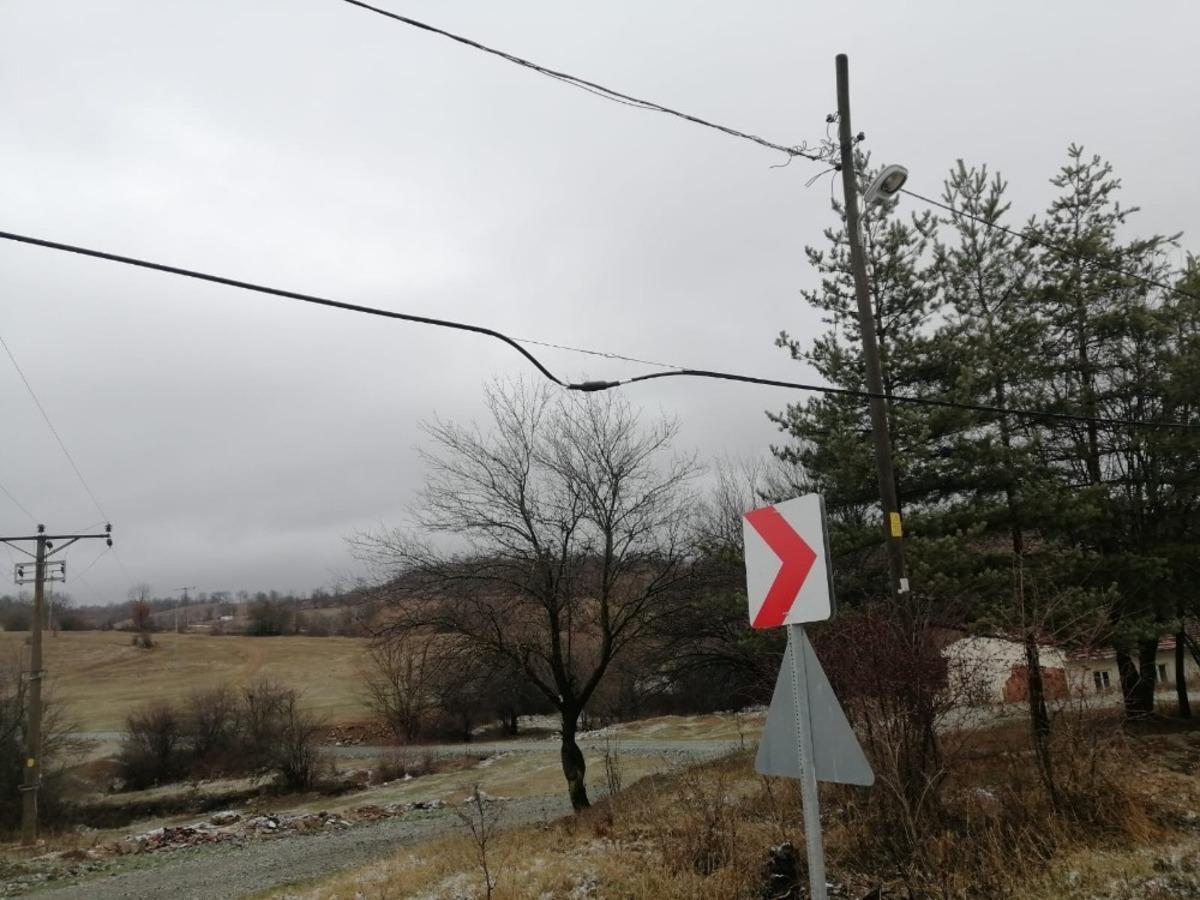 &Ccedil;alınan telefon kablolarının yerine yenisi bağlandı