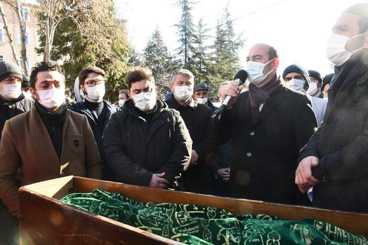 Bakan Kasapoğlu, Hafız Niyazi Kasapoğlu’nun cenazesine katıldı G3