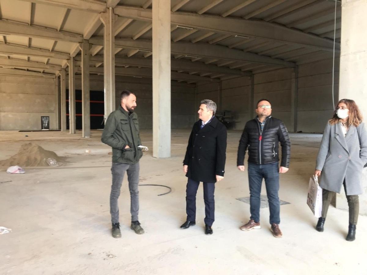&Ouml;TO&rsquo;dan &Ouml;demiş Organize Sanayi B&ouml;lgesindeki firmaların yeni &uuml;retim tesisine ziyaret