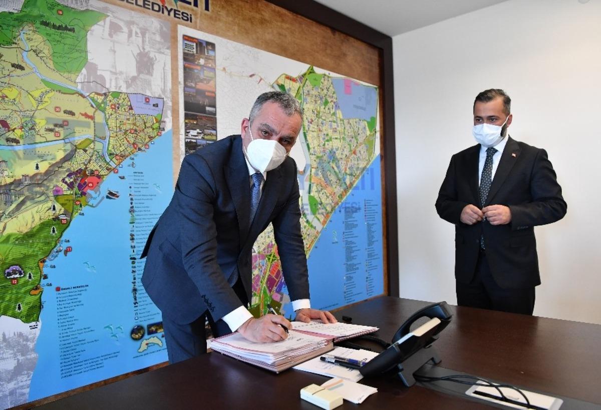 Konyaaltı&rsquo;nda g&uuml;venlik personelini sevindiren imza