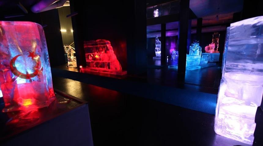 Ata Buz Müzesi: 'Türkiye'nin tek buz müzesi' ziyaretçilerini adeta kutuplarda gezintiye çıkarıyor