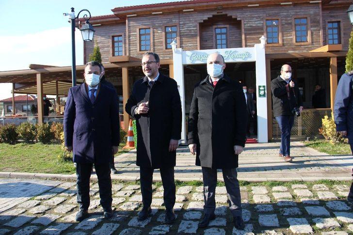 Bakan Kasapoğlu Çarşamba’da spor tesislerini inceledi G2