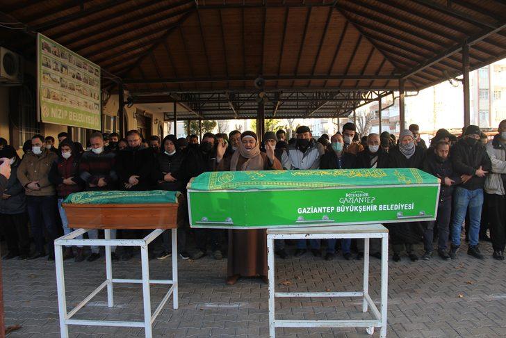 Gaziantep'teki yangında ölen 2 çocuğun cenazesi defnedildi G3