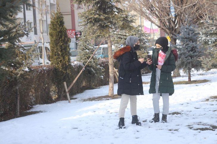 Van’da kar yağışı kartpostallık görüntüler oluşturdu G4