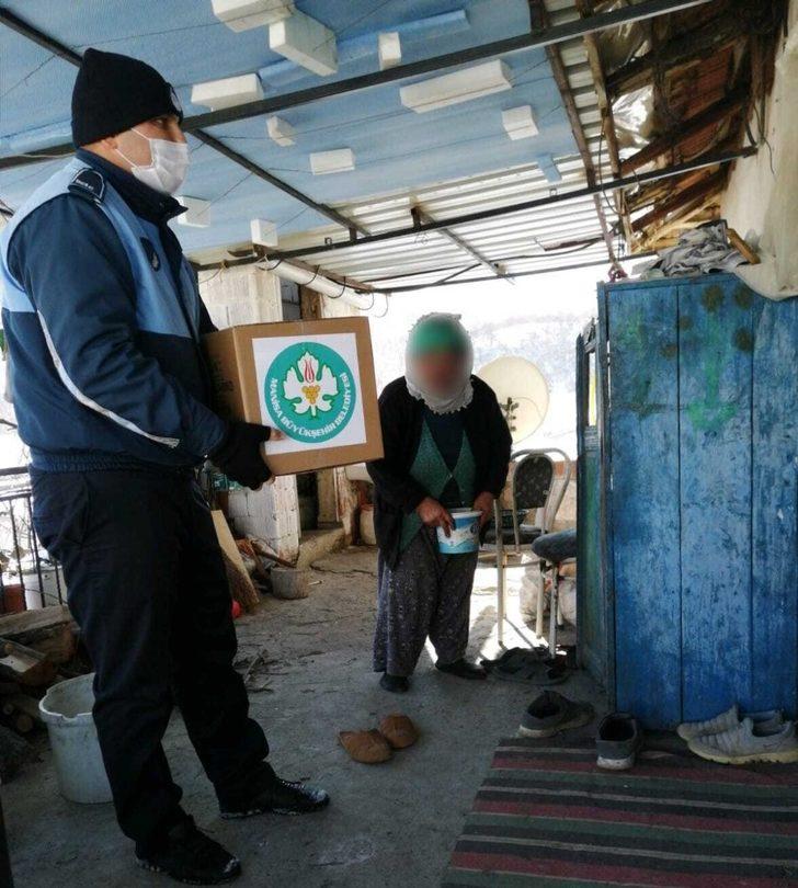 Manisa Büyükşehir kar kış demeden ihtiyaç sahibinin yanında G4