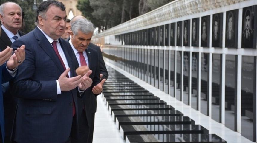 DATÜB Genel Başkanı Kassanov, 20 Ocak 1990 faciasını andı