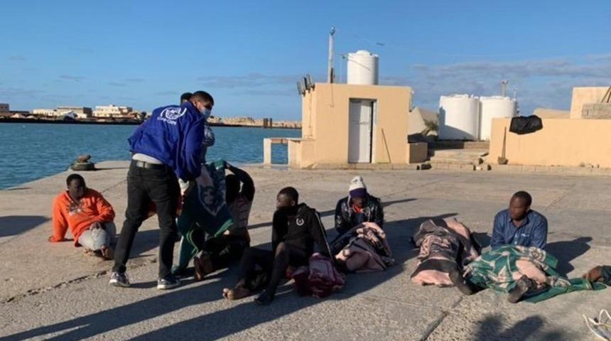 Libya a&ccedil;ıklarında g&ouml;&ccedil;men teknesi battı: En az 43 &ouml;l&uuml;