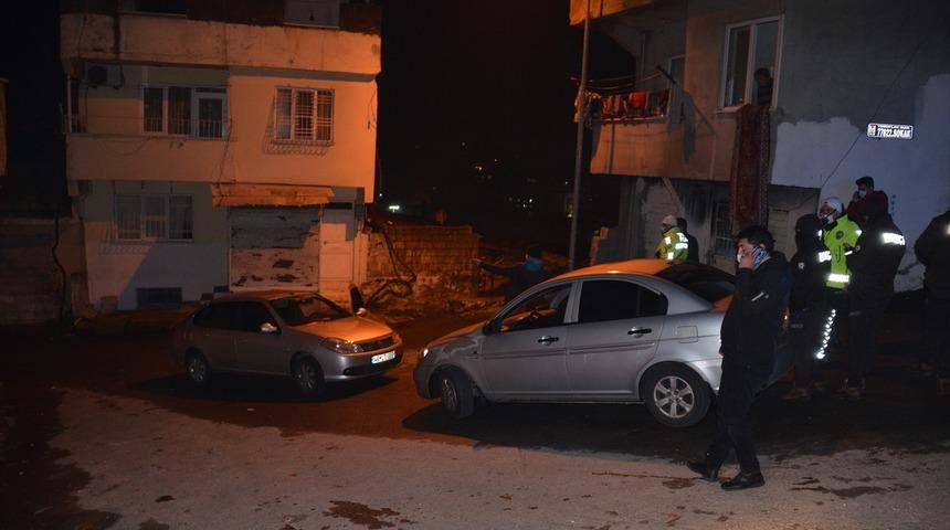 Sivil polislerin önünü kesip kendisini polis olarak tanıtan kişi tutuklandı