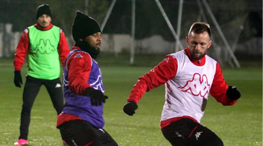 Antalyaspor, Konyaspor maçına 6 eksikle hazırlanıyor