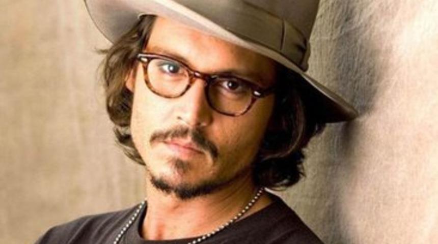 Oyunculuğun doruklarına çıkarak rolü için kadın kılığına giren 15 aktör