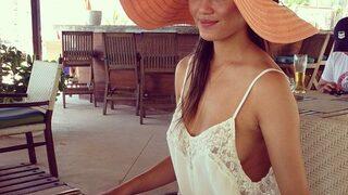 Joe Biden'ın Twitter'da tek takip ettiği ünlü Chrissy Teigen