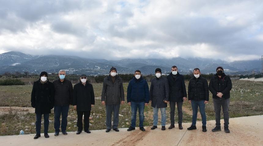 Başkan &Ccedil;elik&rsquo;ten Sancaklıbozk&ouml;y&rsquo;e d&uuml;ğ&uuml;n salonu m&uuml;jdesi