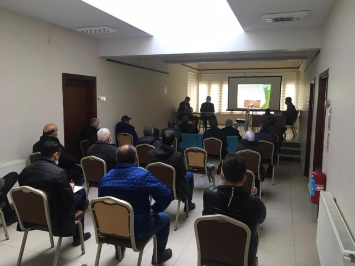 İzmitli &ccedil;ift&ccedil;ilere tıbbi ve aromatik bitki sunumu