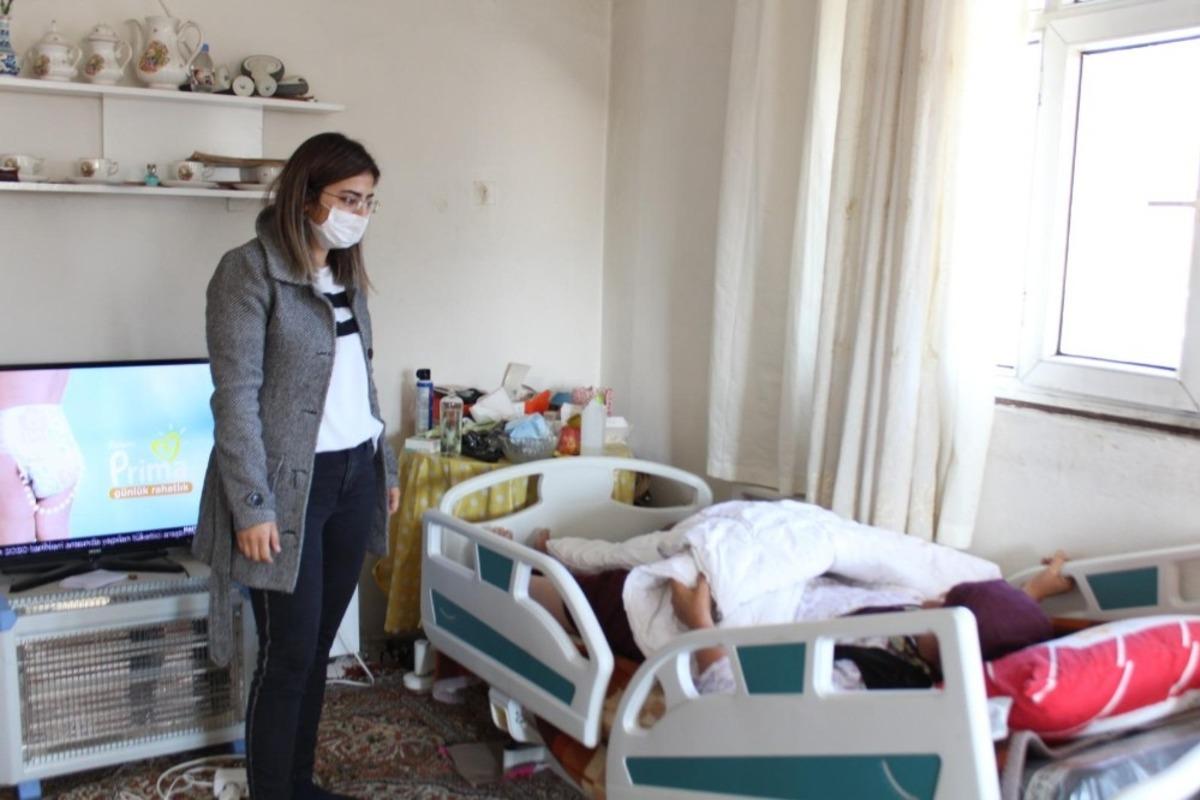 Kaş Belediyesi&rsquo;nden 28 hastaya daha yatak yardımı