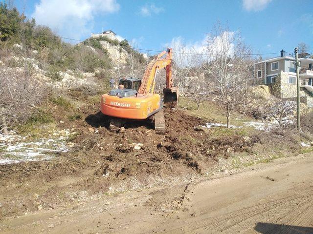 Toroslar Belediyesi, yaylalarda ulaşımı rahatlatan yeni yollar açıyor