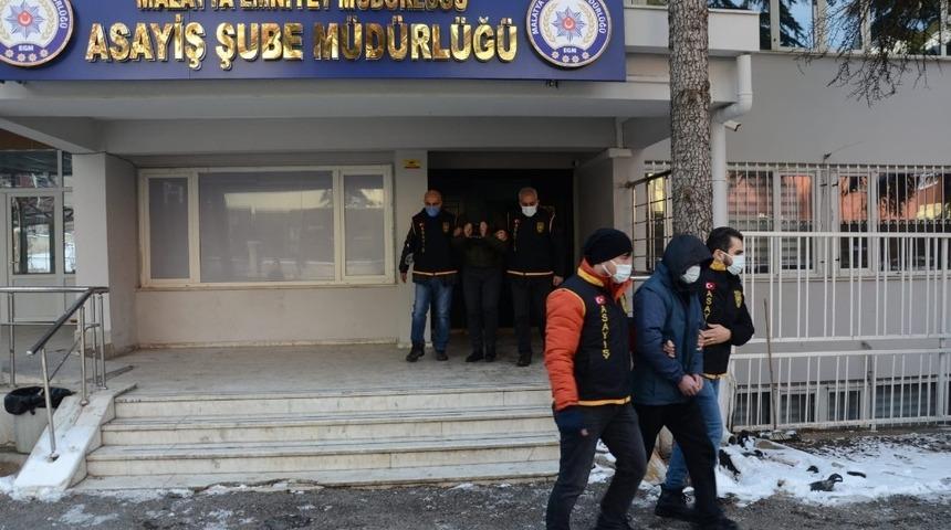 50 bin TL değerindeki levha &ccedil;alındı