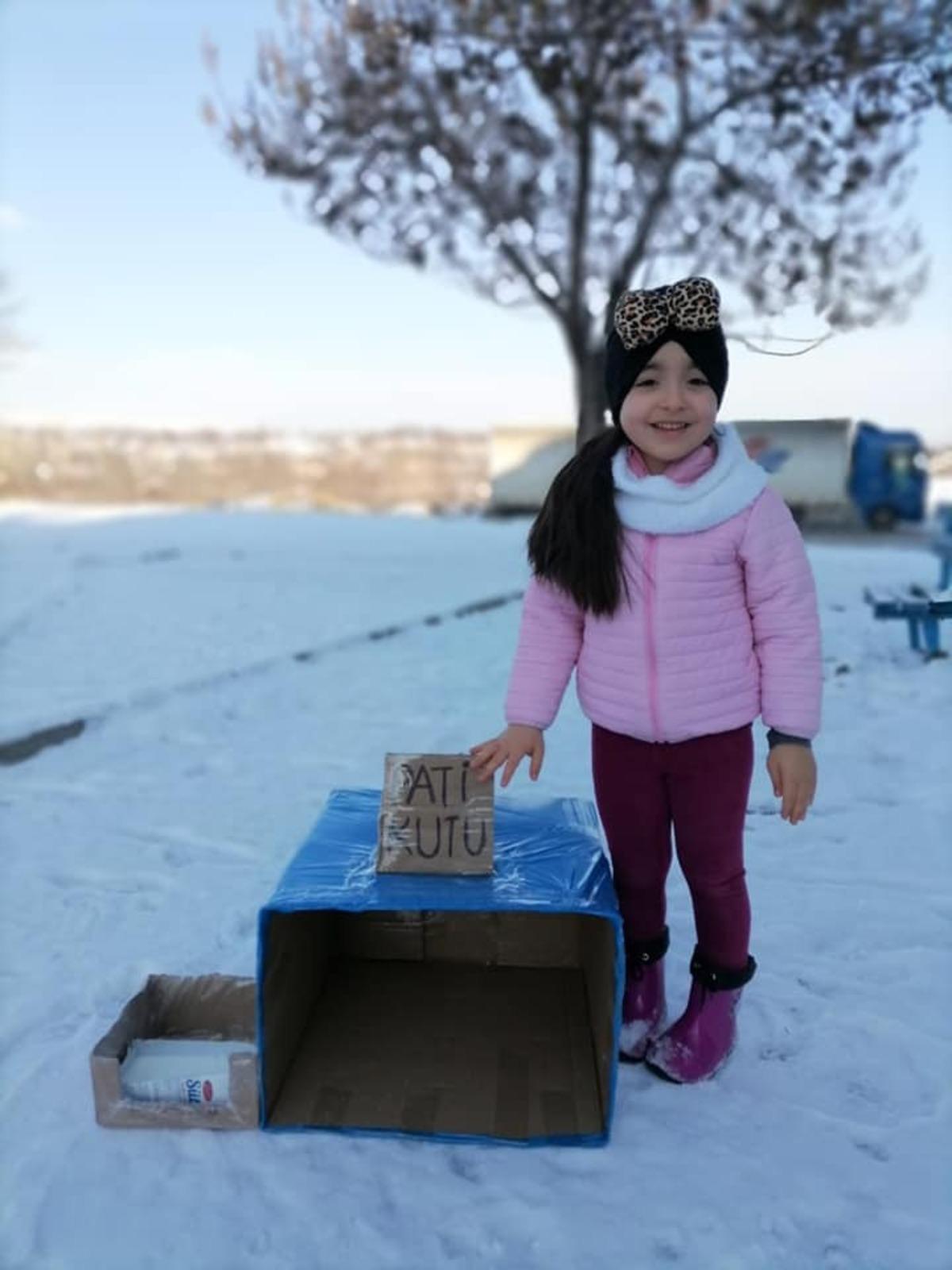 K&uuml;&ccedil;&uuml;k Ayşe Mina&rsquo;dan &ouml;rnek davranış