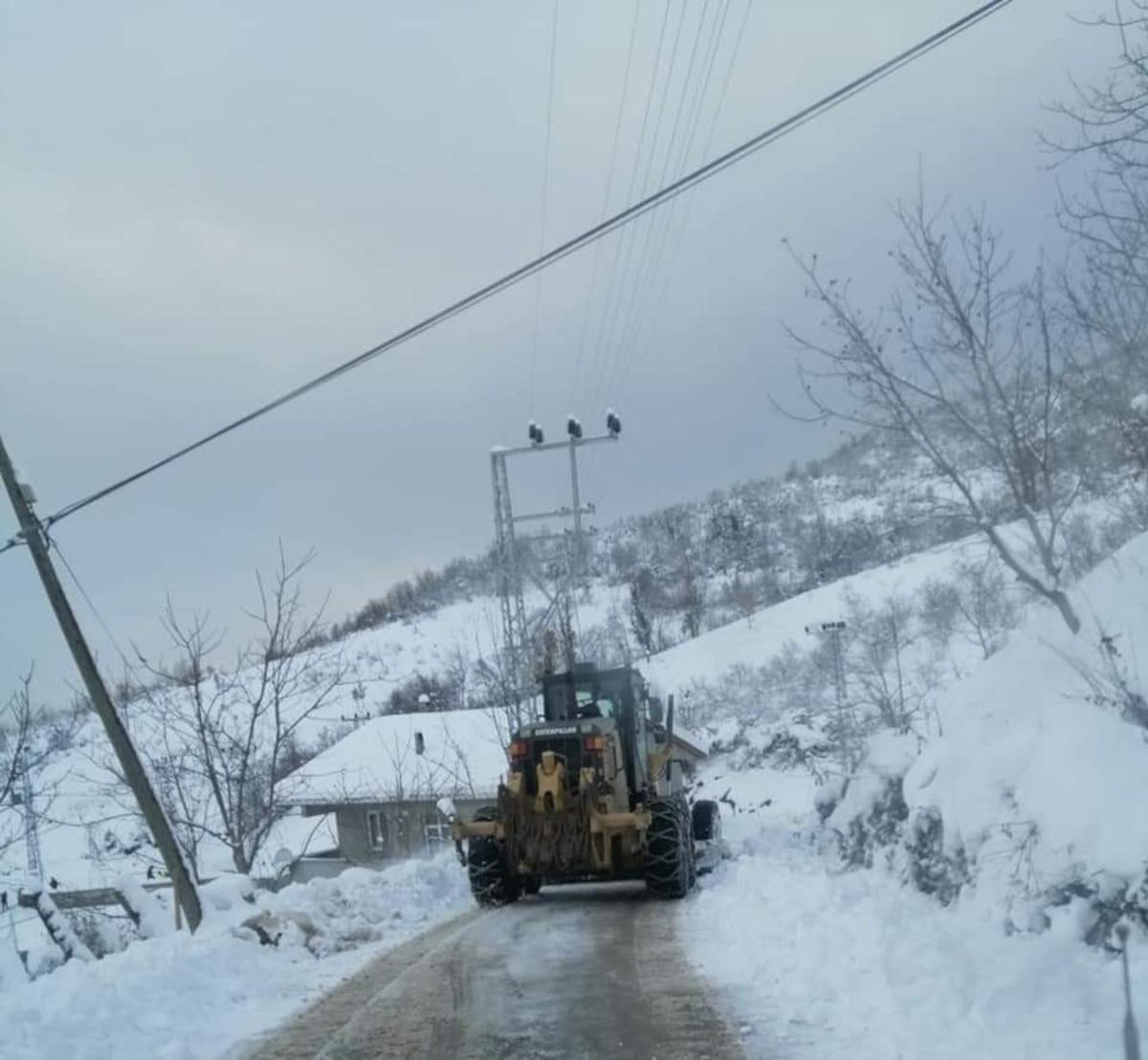 Cide&rsquo;de karla m&uuml;cadele &ccedil;alışmaları aralıksız s&uuml;r&uuml;yor