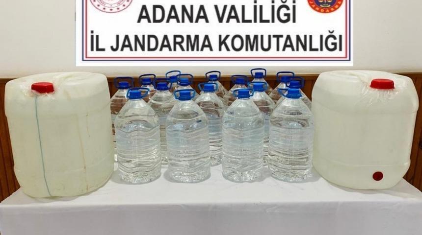 Su bidonlarıyla ka&ccedil;ak i&ccedil;ki sevkiyatı jandarmaya takıldı