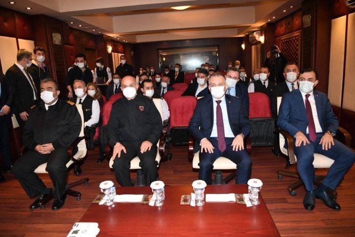 Trafikte 5 yıldır cezai işlem uygulanmayan 6 sürücüye plaket G4