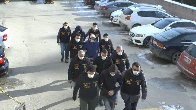 Sahte çağrı merkeziyle SGK’yı zarara uğratan 4 kişi adliyeye sevk edildi