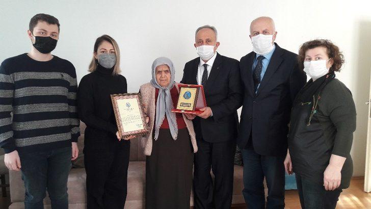 Şehit annesinden Mehmetçik Vakfı’na bağış G2