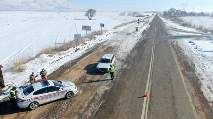 Jandarmadan dronlu denetim