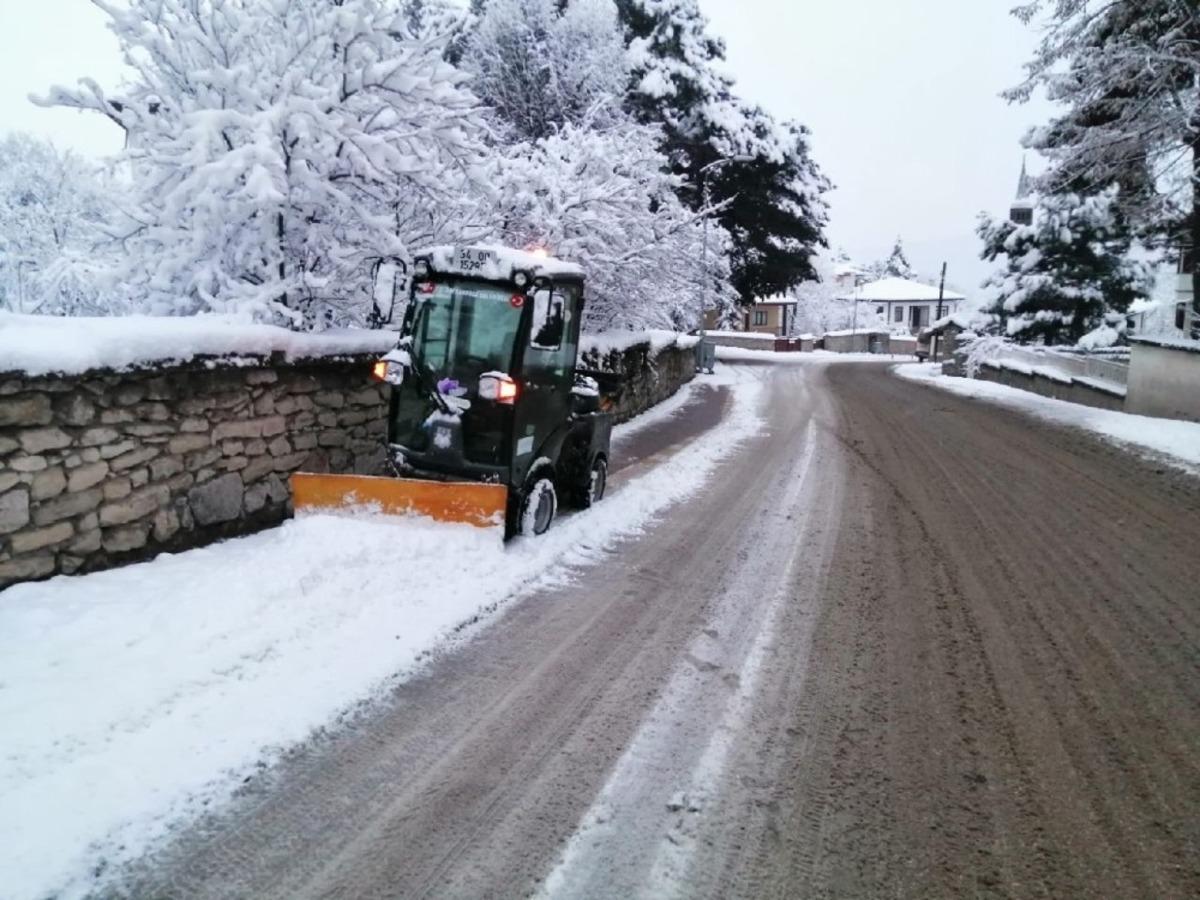 Safranbolu&rsquo;da kar k&uuml;reme &ccedil;alışmaları s&uuml;r&uuml;yor