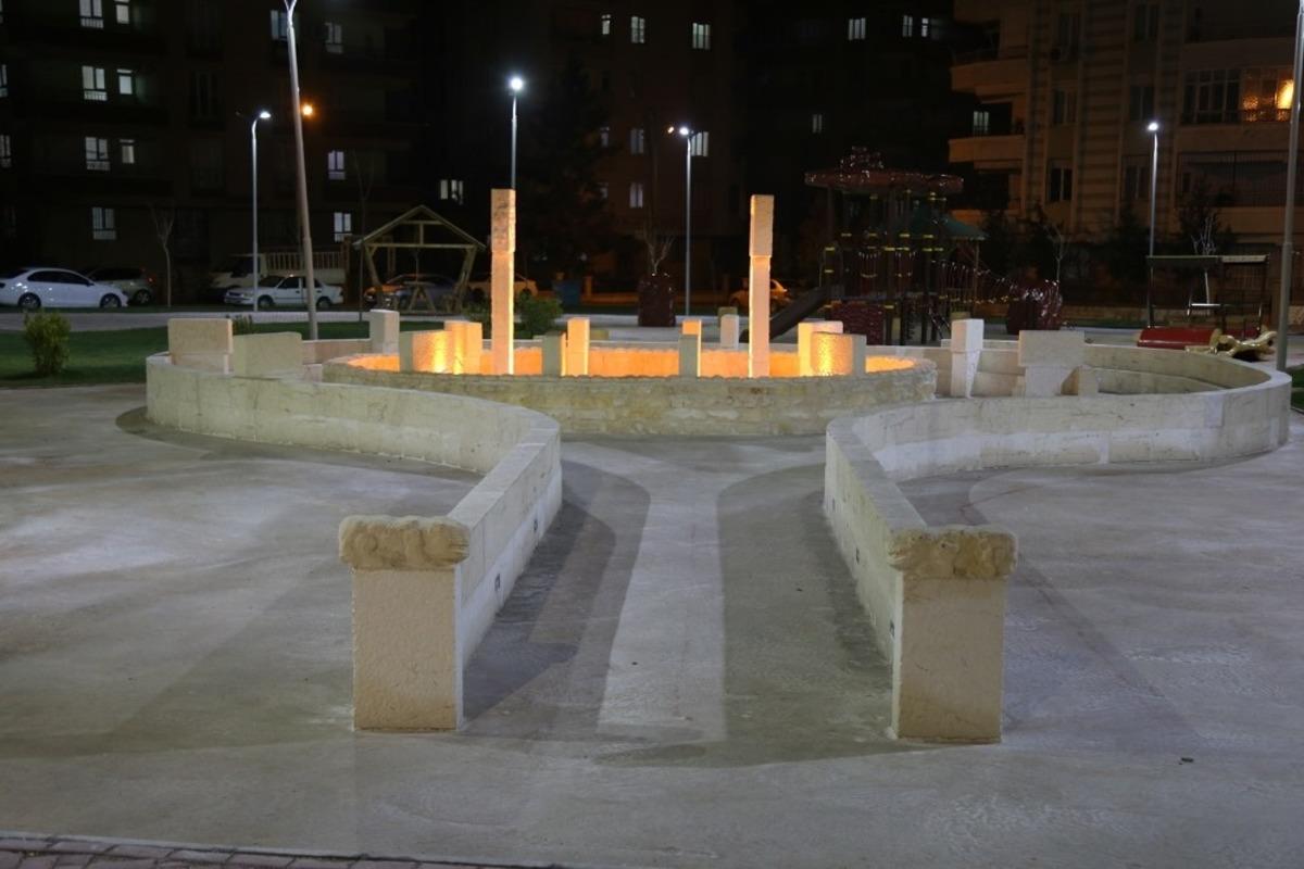 Parklarda hummalı &ccedil;alışma