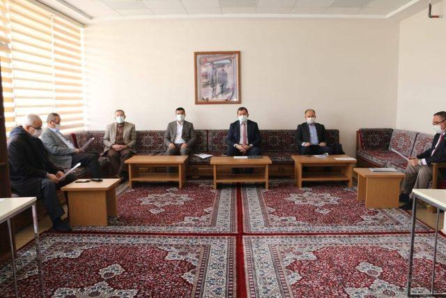 Ali İhsan Kabakcı birim müdürleri ile toplantı yaptı
