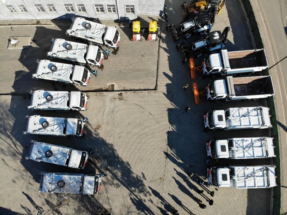 Sur Belediyesi ara&ccedil; filosunu g&uuml;&ccedil;lendirdi, il&ccedil;e pırıl pırıl oldu