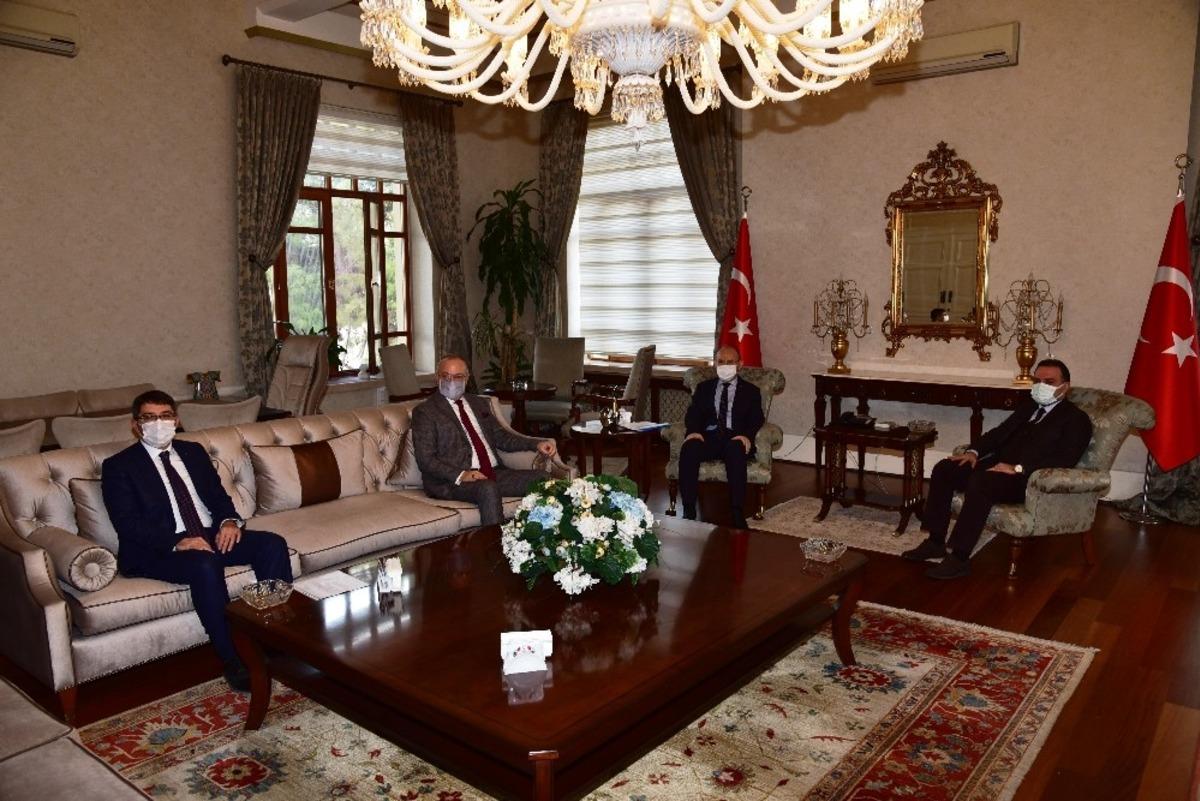 Manisa&rsquo;nın yeni projeleri i&ccedil;in bir araya geldiler