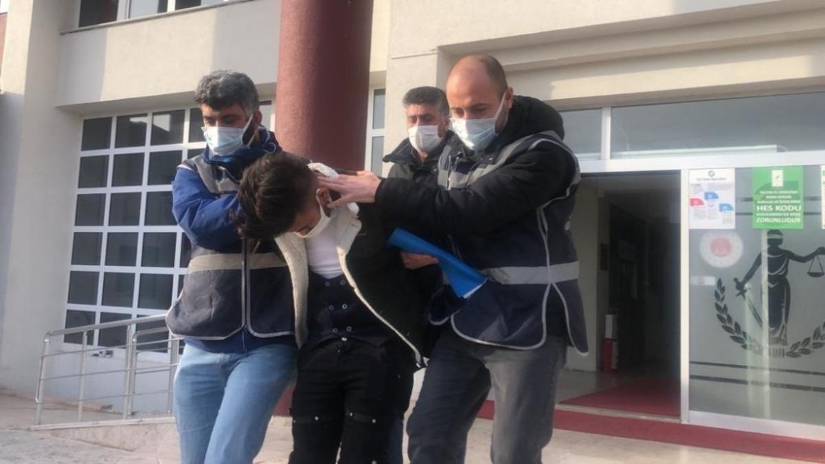 &Ccedil;ete &uuml;yeliği iddiasıyla canlı yayına &ccedil;ıktı, &ccedil;ocuk istismarından tutuklandı