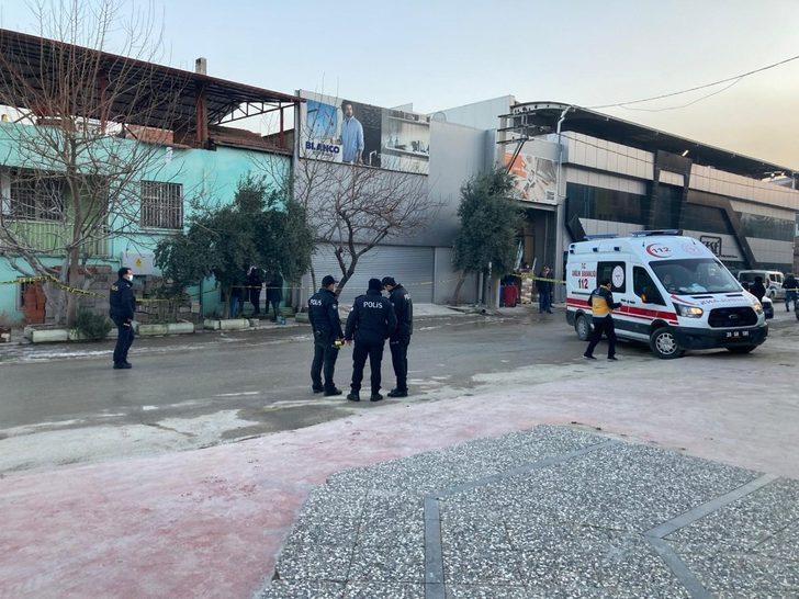 Babaannesini öldürüp polise teslim oldu G2