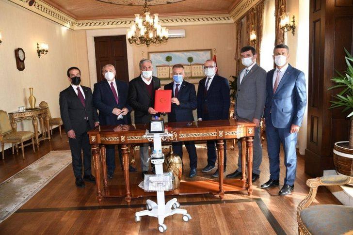 Oda ve borsalardan Sağlık Müdürlüğü’ne 20 adet solunum cihazı desteği G1