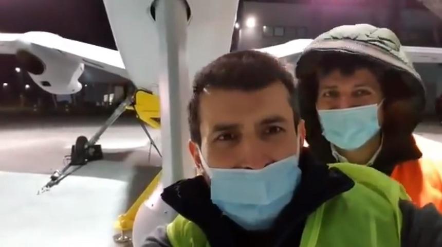 Selçuk Bayraktar paylaştı: Yuvadan uçmadan önce evde son selfie