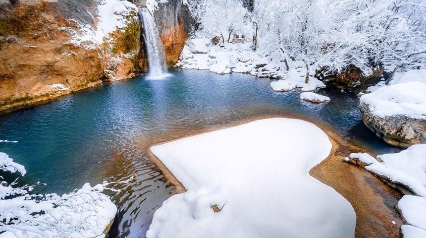 Kastamonu'da bir doğa harikası Horma Kanyonu! Kar altında doyumsuz manzaralar sunuyor